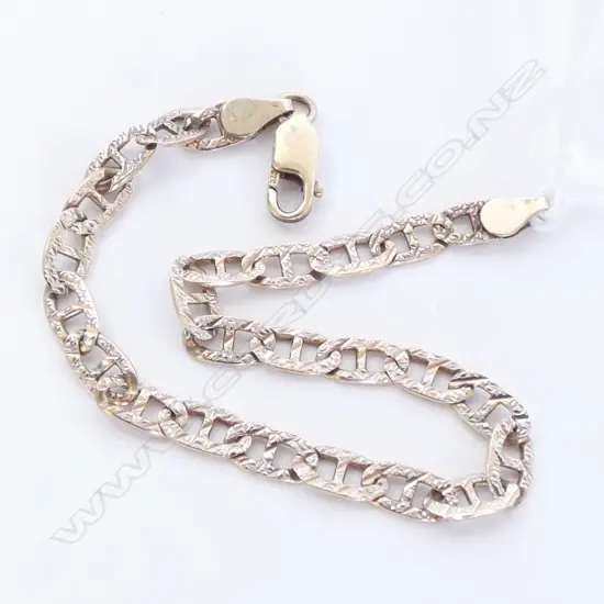 9CT GOLD BRACELET 4.5 GRAMS