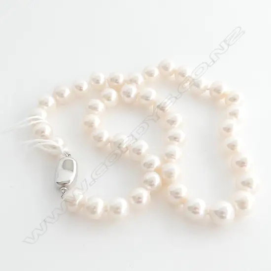 LARGE ROUND FRESHWATER PEARL NECKLACE WITH STERLING SILVER CLASP 460MM