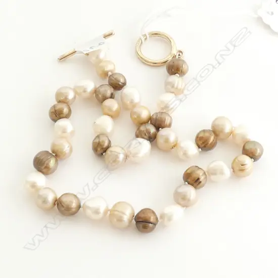 MIXED GOLD AND CREAM FRESH WATER PEARL NECKLACE NZ MADE 9 MM TO 10 MM 