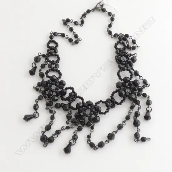 VICTORIAN STYLE JET BEADED NECKLACE
