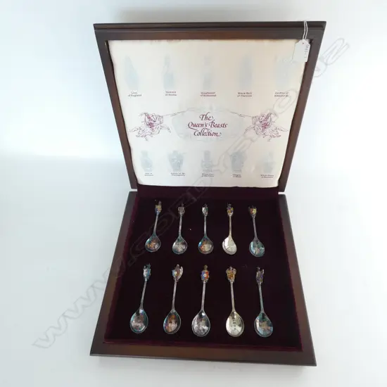 CASED SET 0F THE QUEENS BEASTS SPOONS 1977 (475gm)