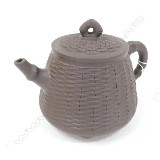 CHINESE ZISHA TEAPOT L. 155MM 