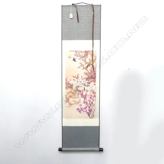 CHINESE SILK SCROLL WALL HANGING...