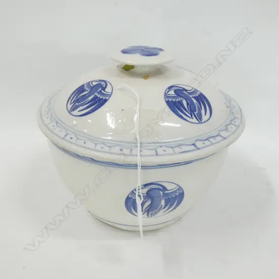 CHINESE B/W TUREEN 200MM DIA