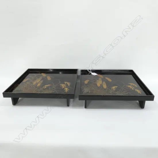 PAIR OF LACQUERED CEDAR 19TH CENTURY TRAYS WITH APPLIED MAKI-E GILDED GRAINS 310 x 310 x 70MM