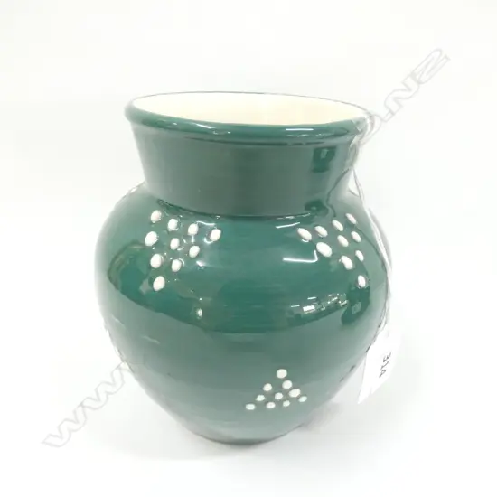 RARE C.1960 CROWN LYNN HANDPOTTED VASE, BY DANIEL STEESTRA, H. 135MM