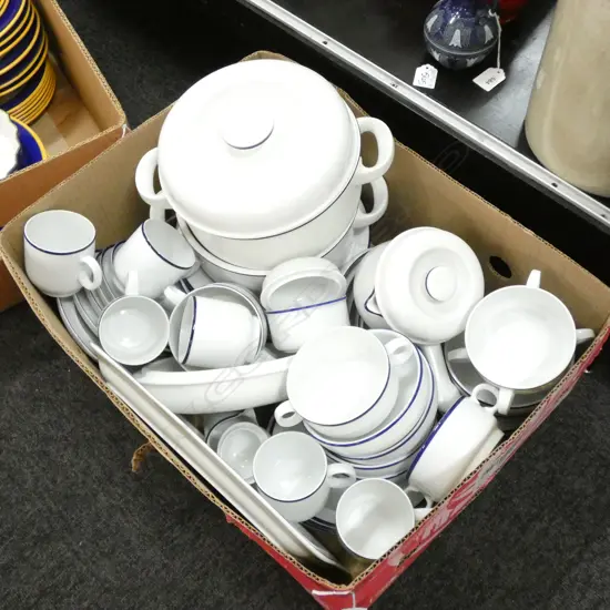 BOX LOT THOMAS GERMAN DINNER SERVICE