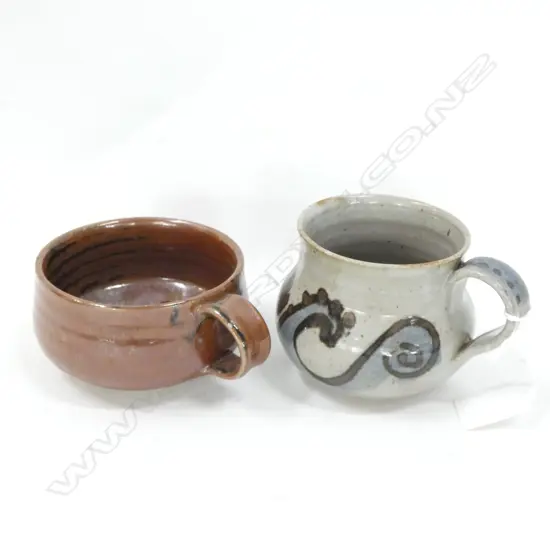 A PAIR OF HELEN MASON COFFEE MUGS 