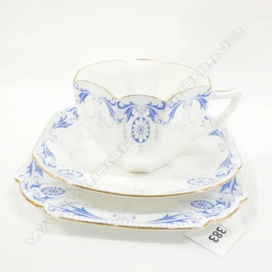 SHELLEY BLUE MEDALLION WITH GILT EDGE TRIO  #1612/10