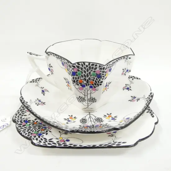 SHELLEY 'BLACK LEAFY TREE' TRIO  #11575