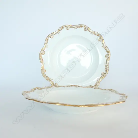 PR VICTORIAN PLATES 255MM DIA