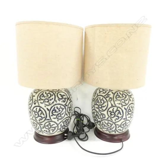 PR B/W ORIENTAL TABLE LAMPS  H500MM