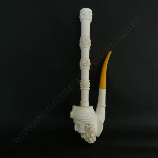 TURKISH MEERSCHAUM PIPE -  C. 1960 - L. 290MM