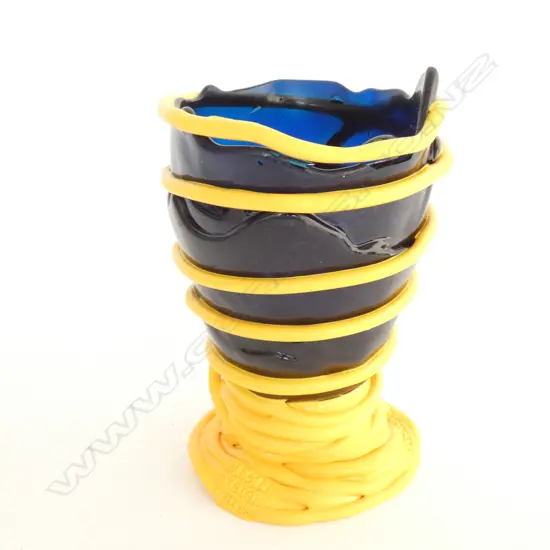 FISH DESIGN GREEN SPAGETTI RUBBER VASE H.188mm