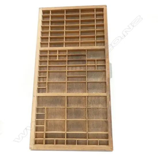 VINTAGE PRINTERS TRAY 815 X 420MM