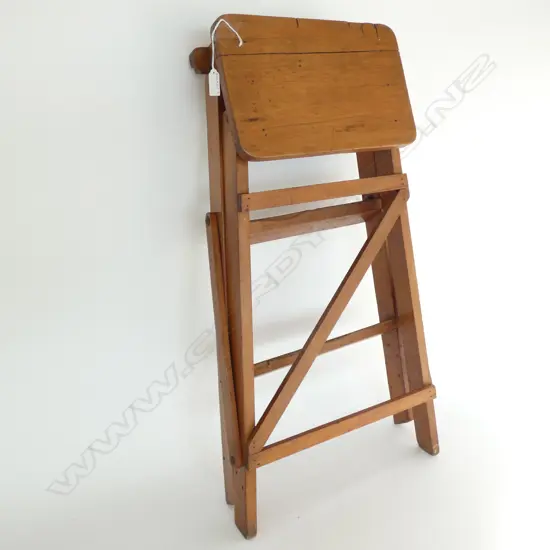 VINTAGE WOODEN STEPS, W. 330MM, H. 710MM