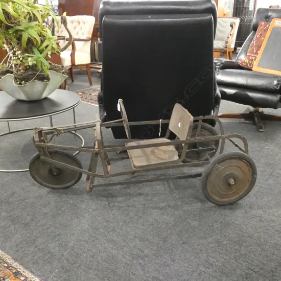 METAL FRENCH 1950S DOMERCQ PEDAL CAR