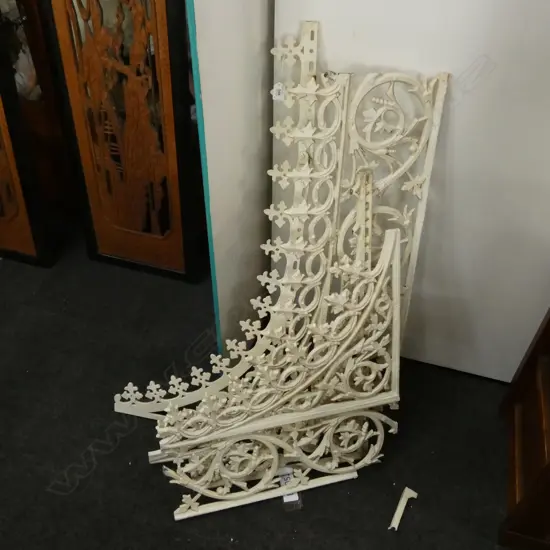 4 CAST IRON VERANDA PCES SOME LOSSES