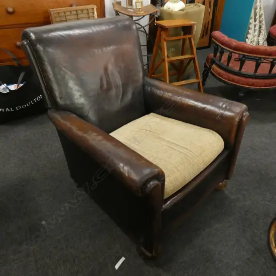 VINTAGE LEATHER CHAIR...