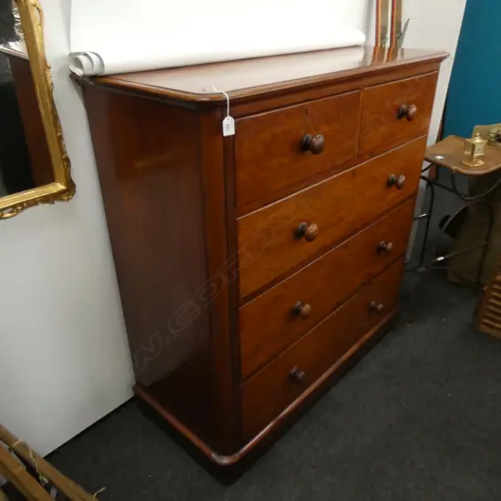 VICTORIAN MAHOGANY 5 DRAWER CHEST