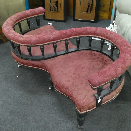 VICTORIAN LOVE SEAT / CONVERSATION SOFA L. 1370MM