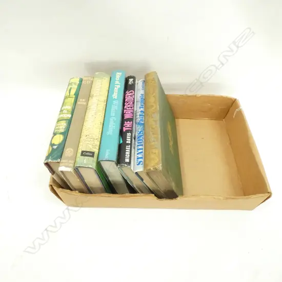 BOX SEVEN OLD HARDCOVER BOOKS INCL.ERNEST HEMINGWAY