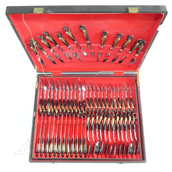 LARGE CANTEEN OF JEZZINE LEBANON CUTLERY