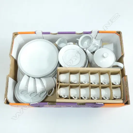 BOX LOT NORITAKE 'TAHOE' 