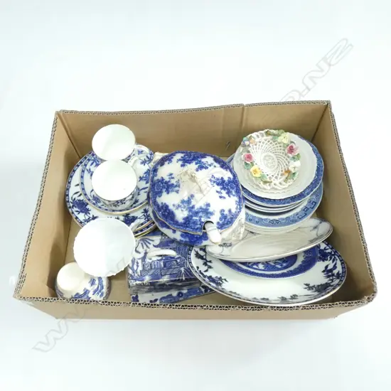 BOX LOT ASST. B/W CHINA