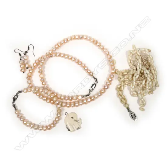 PINK FRESHWATER PEARL SET + 1 OTHER & BROOCH...