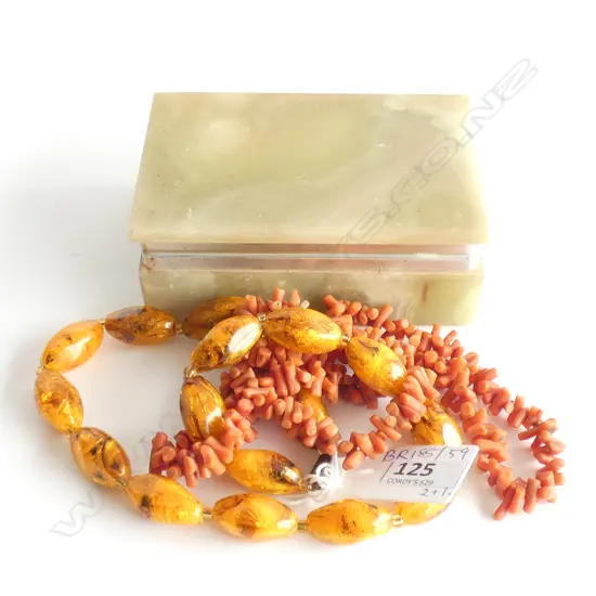2 NECKLACES; RED CORAL & AMBER LIKE PLASTIC + ONYX BOX L.110mm