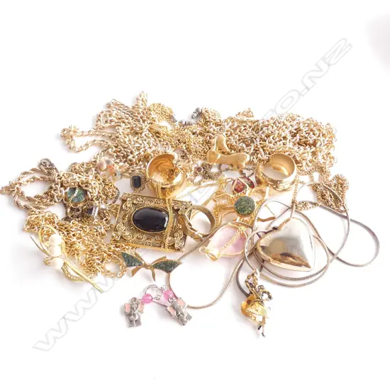 ASST. GOLD TONE JEWELLERY