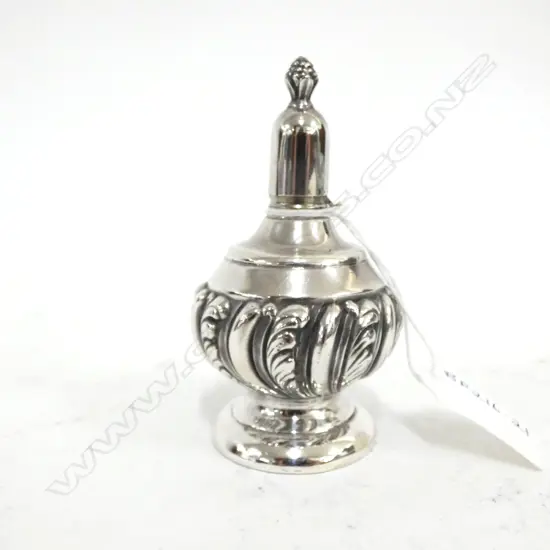 AMERICAN SILVER PLATE TABLE LIGHTER (W.W.)