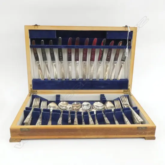 CANTEEN OF EP CUTLERY 