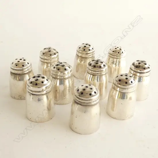 10 925 STERLING SALT & PEPPER SHAKERS H.35mm 115 GRAMS