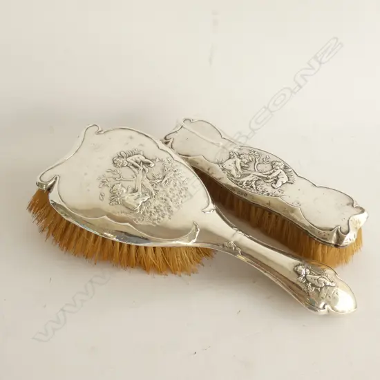 2 STG SILVER BRUSHES, CHESTER 1906 L.250mm