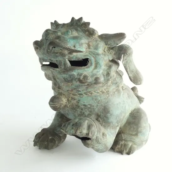 LGE OLD BRONZE ORIENTAL SCULPTURE OF A FU DOG. H. 360MM