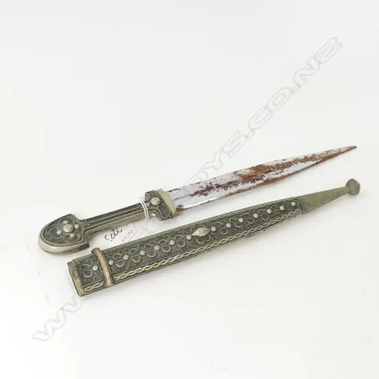 MIDDLE EASTERN DAGGER AND SCABBARD (RUSTY BLADE) (W.W.)