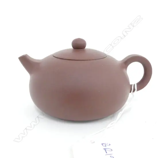 CHINESE SMALL ZI SHA TEAPOT L 110 MM