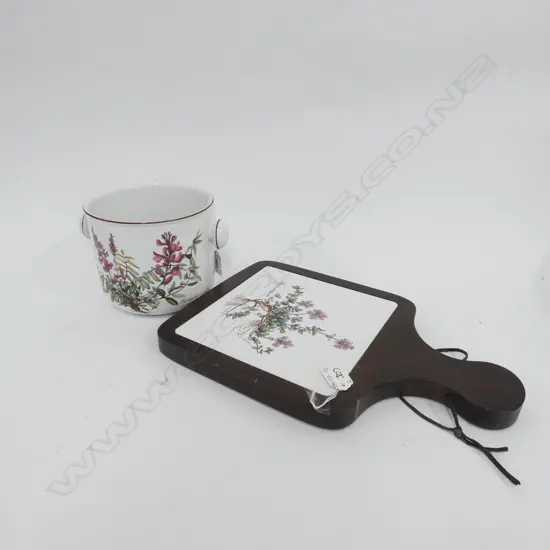 VILLEROY & BOCH BOTANICA ICE BUCKET (H. 135MM) & WOODEN FRAMED CHEESE BOARD (370 X235MM) ...