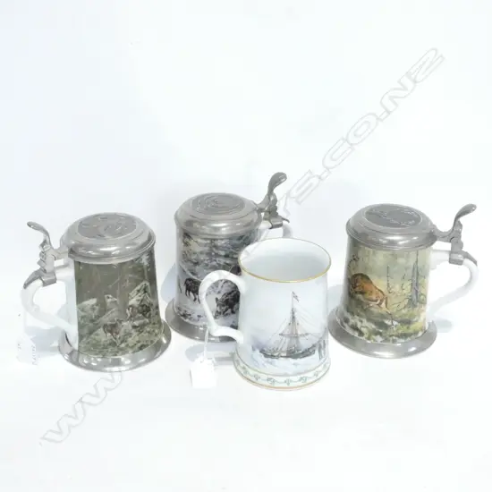 4 OLD PORCELAIN TANKARDS - 3 KAISER WITH PEWTER LIDS H. 170MM