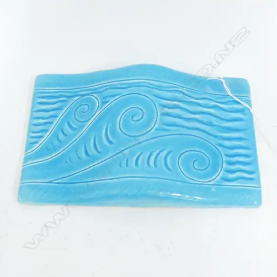 RENEE BOYD BLUE WAVE CERAMIC WALL HANGING L.210mm