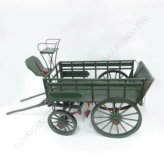 FINE HAND MADE MODEL GREEN BARREL WAGON L.870mm O.A