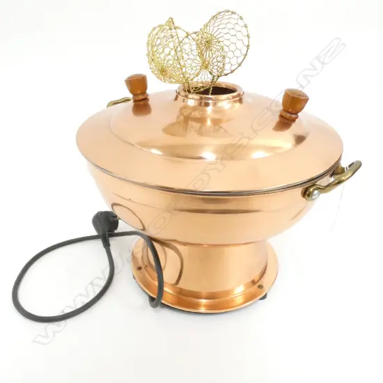 LG SKS DUTCH ELECTRIC COPPER FONDUE POT (DIA. 300MM) & 4 SM WIRE BASKETS ...