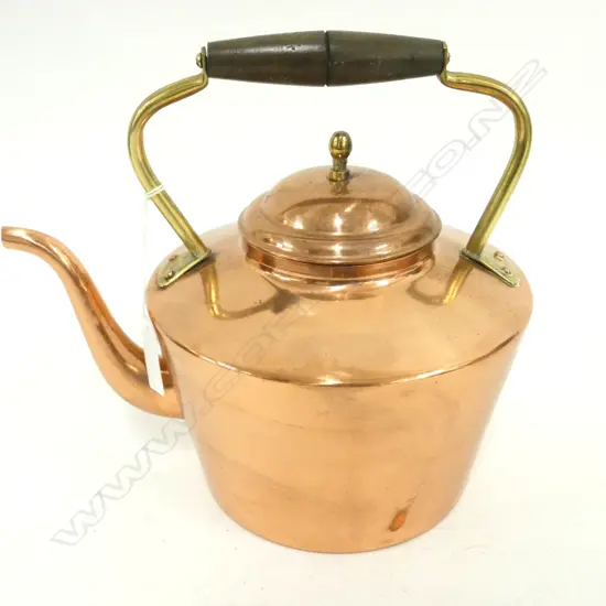 COPPER KETTLE - BRASS & WOODEN FIXED HANDLE DIA. 190MM MADE IN PORTUGUAL