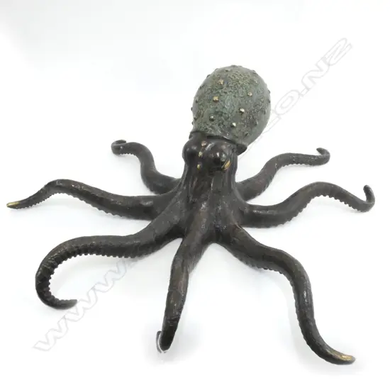 LARGE BRONZE OCTOPUS DARK PATINATION. DIA. 740mm
