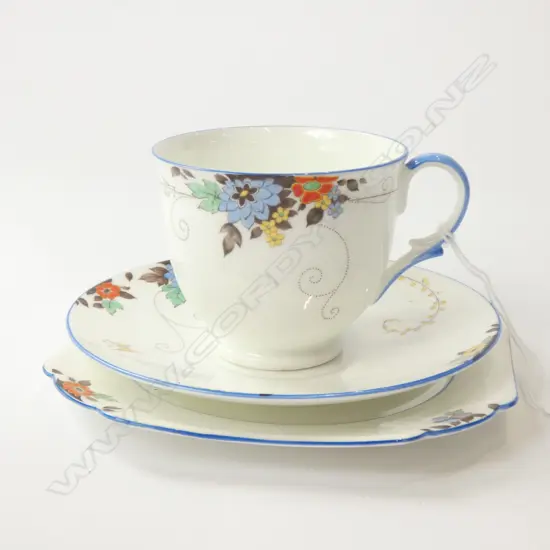 SHELLEY ‘LOMOND’ TRIO, SHAPE #11554