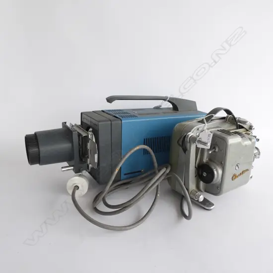 2 PROJECTORS 'ANEKON' & 'RANK ALDIS TUTOR 2' 