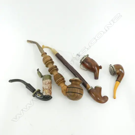 4 ASST EUROPEAN PIPES + ONE BOWL