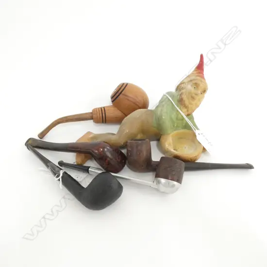 ENGLISH GNOME CIGAR STAND + 3 PIPES